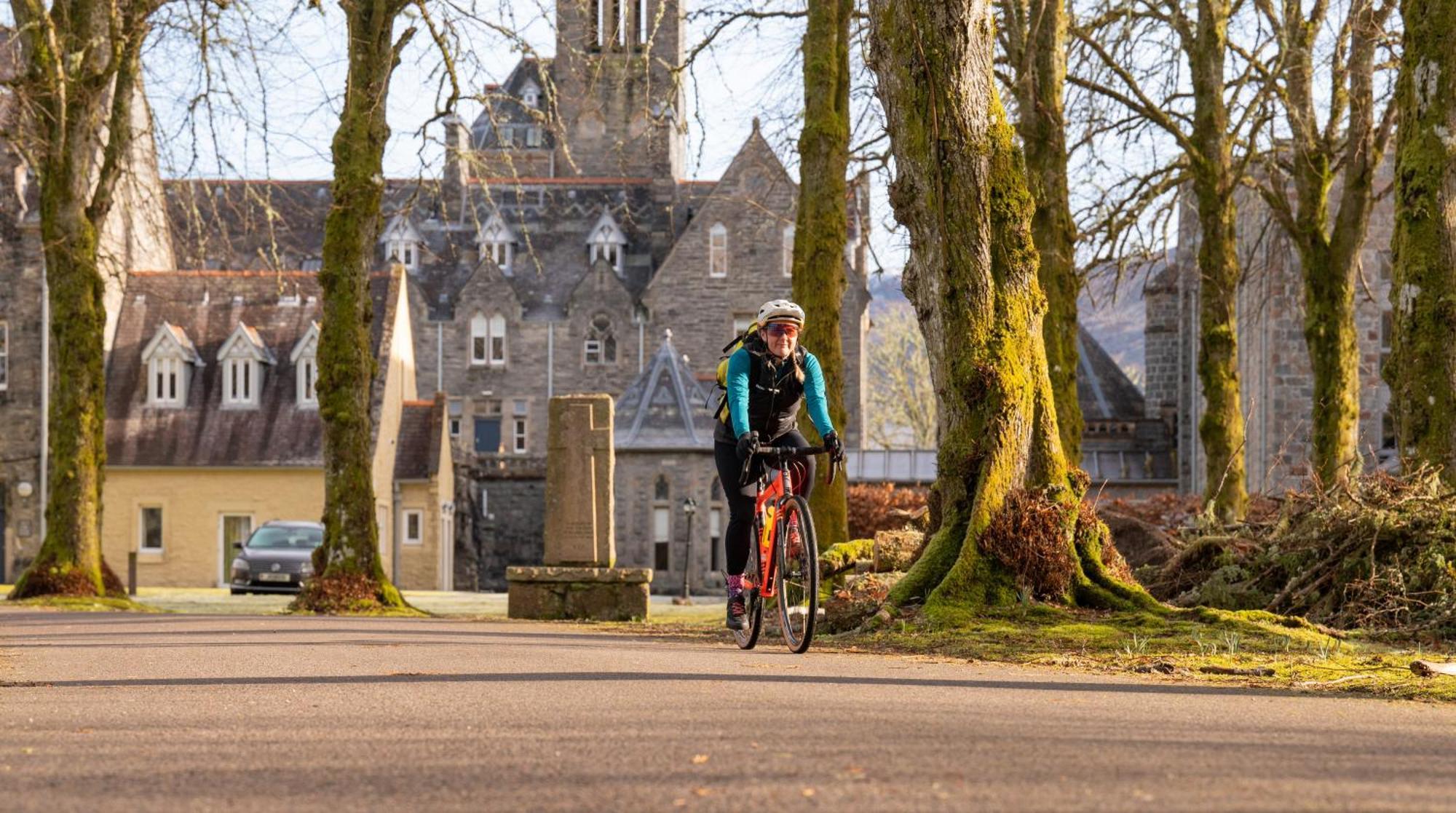 The Caledonian 3 Bedroom Self Catering Apartment In Historic Abbey Fort Augustus Luaran gambar